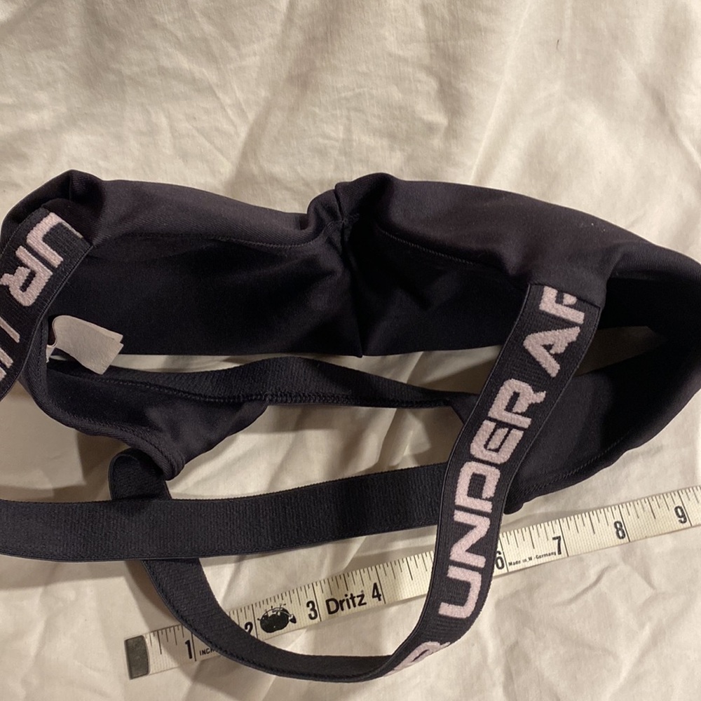 GIFTED Under Armor Black Cross Back Strapped Low Sports Bra Girl Small Petite - Picture 6 of 7